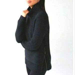 Lululemon Karma Kurmasana Black wool turtleneck sweater size 8